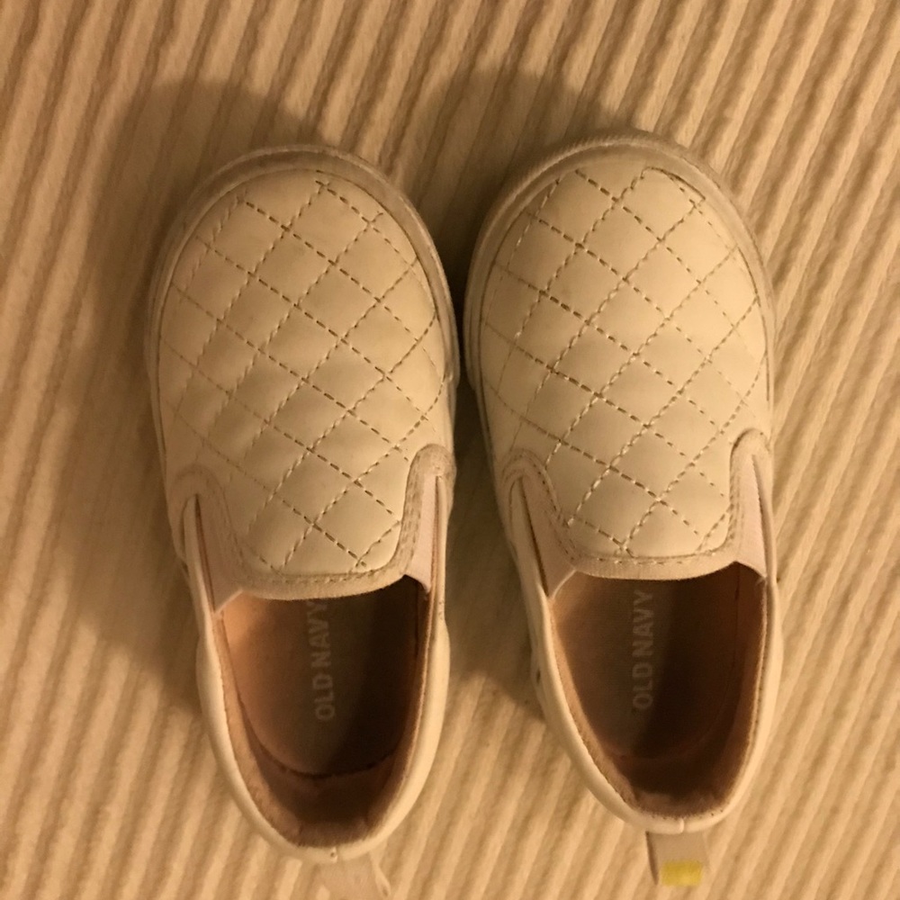 Quilted Faux-Leather Slip-Ons for Toddler Girls - Picture 5 of 6